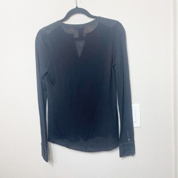 Theory Black Wool Blend Henley Long Sleeve Blouse Pleated Yoke Top Medium - Picture 3 of 8